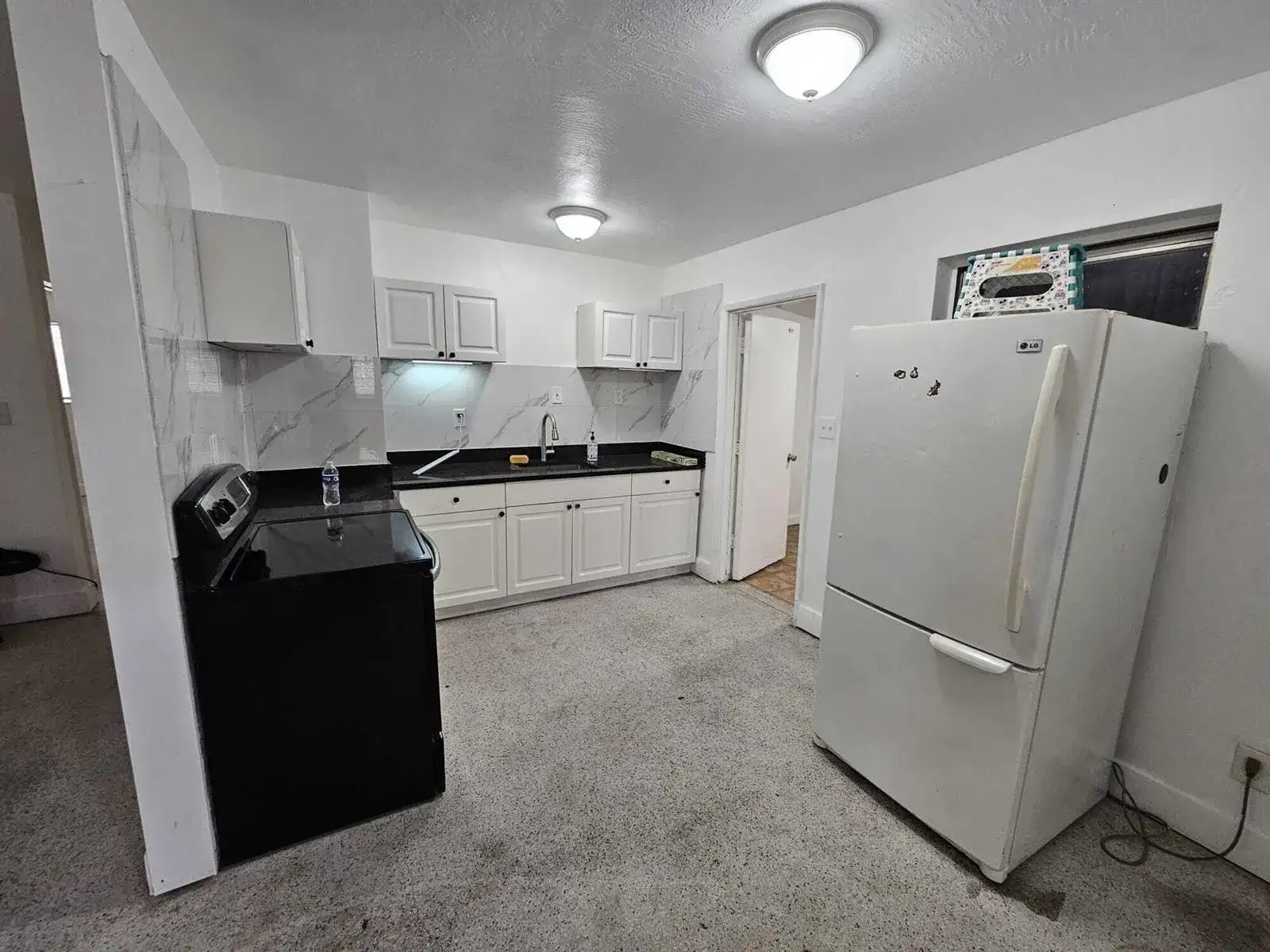 2740 NW 2ND Street, Pompano Beach FL 33069 photo 2