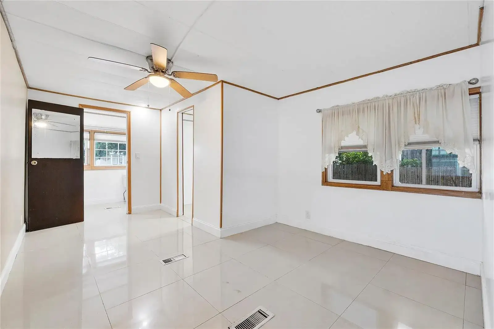 2710 E MARINA Drive, Dania Beach FL 33312 photo 5