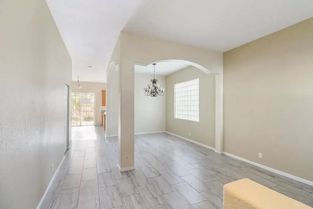 6688 Lurais Drive, Lake Worth FL 33463 photo 3