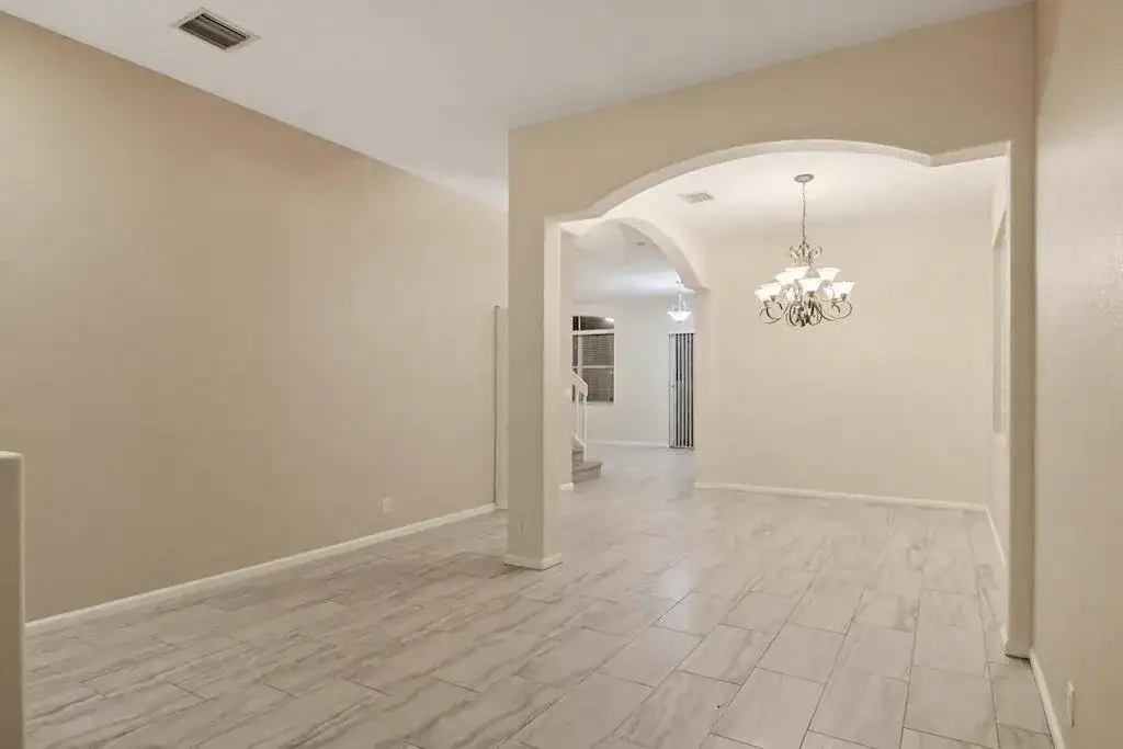6688 Lurais Drive, Lake Worth FL 33463 photo 4