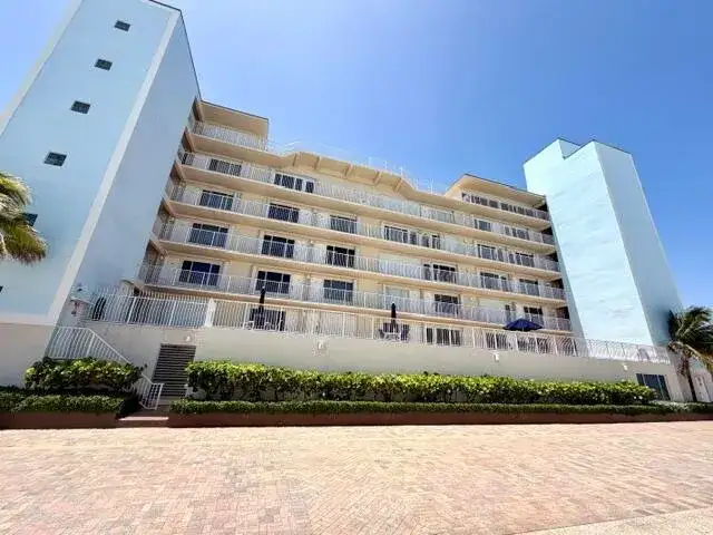 300 OREGON Street # 506, Hollywood FL 33019 photo 3