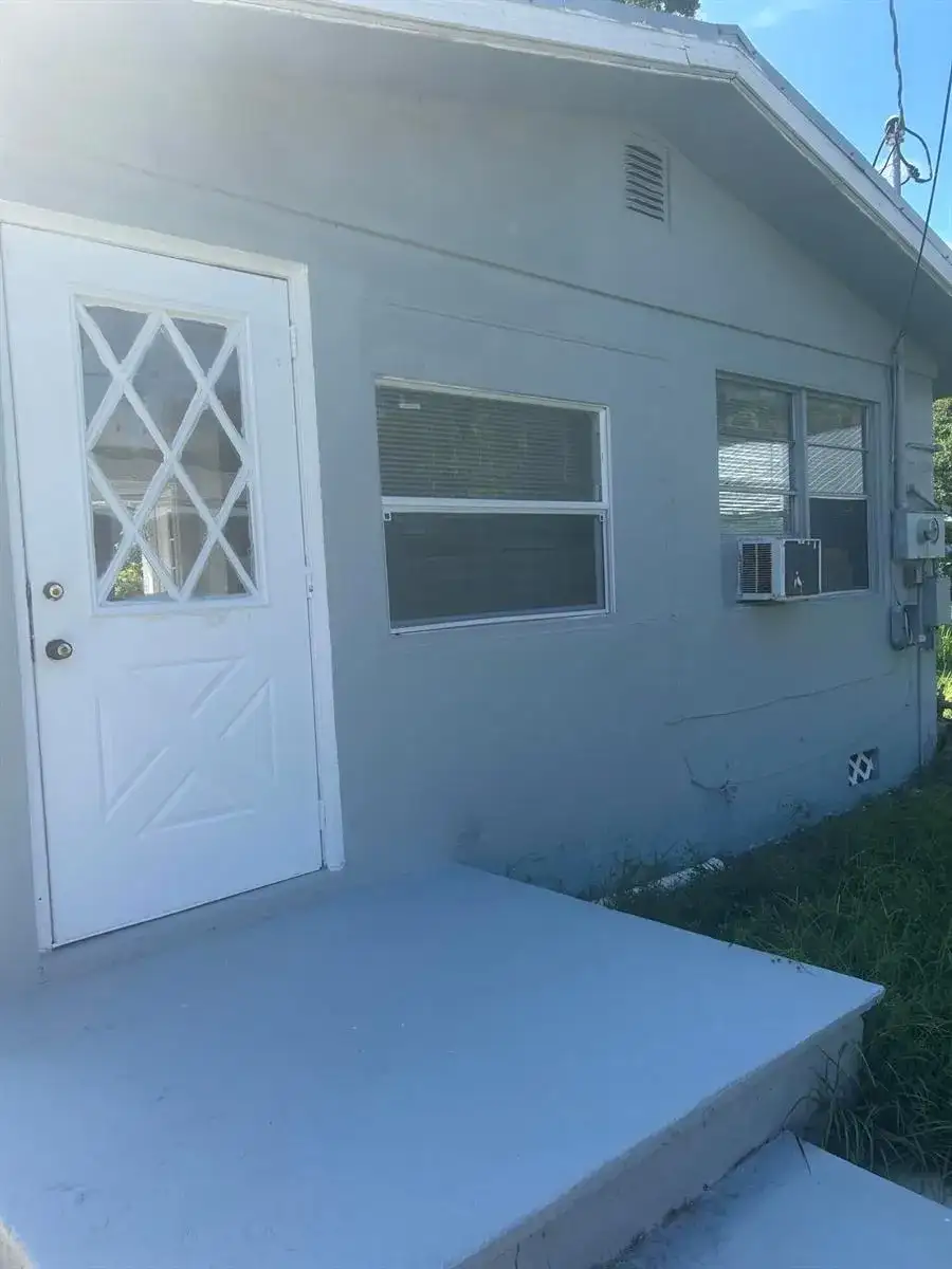 940 19TH Street, Vero Beach FL 32960 photo 5