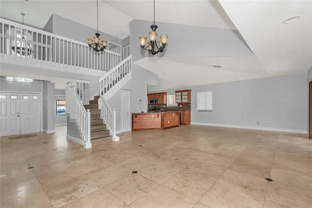 11551 SW 11th Street, Pembroke Pines FL 33025 photo 5