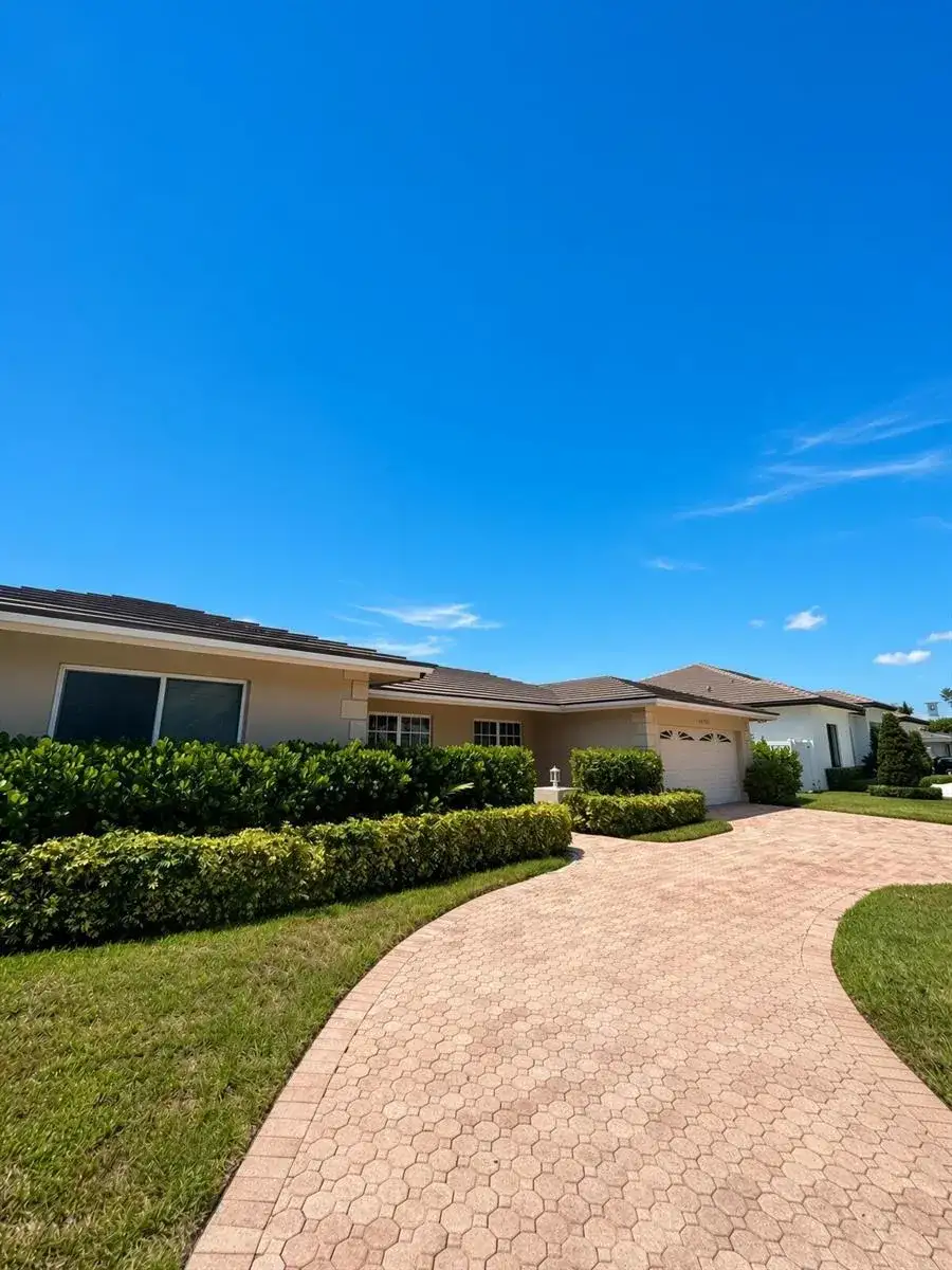 2910 NE 39TH Court, Lighthouse Point FL 33064 photo 2