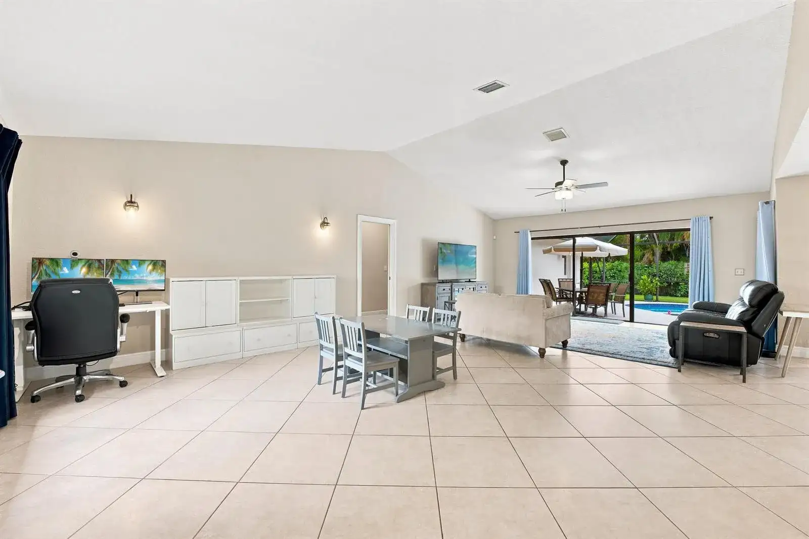 10666 NW 2ND Place, Coral Springs FL 33071 photo 3