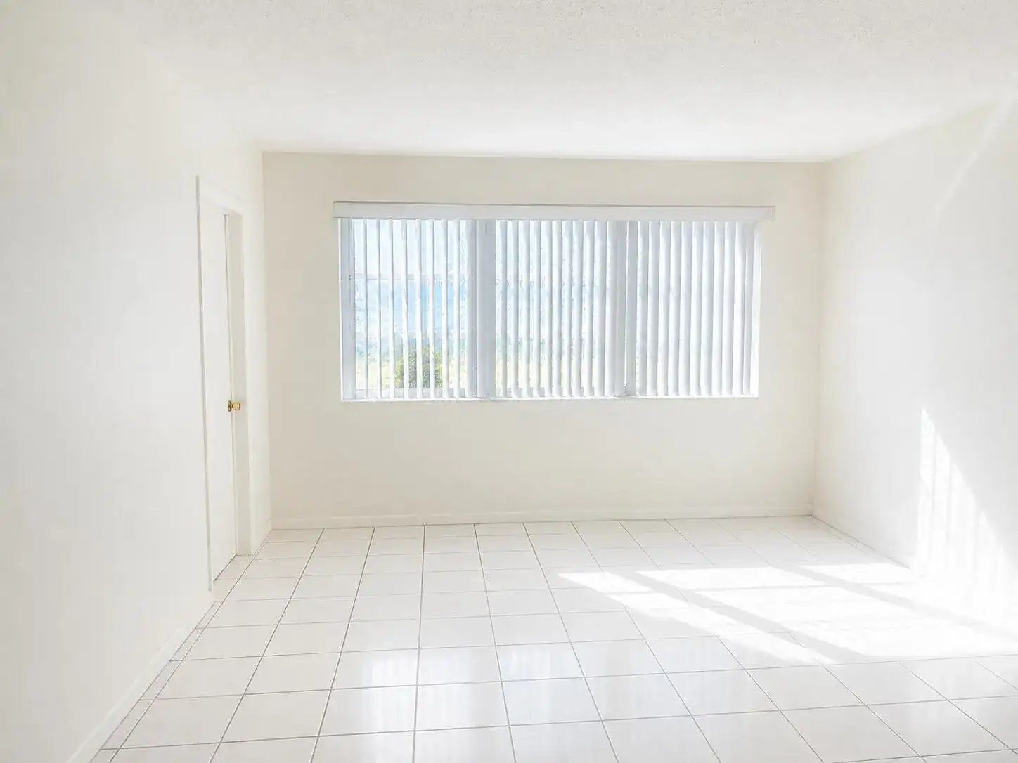 2200 Park Lane # 107, Hollywood FL 33021 photo 2