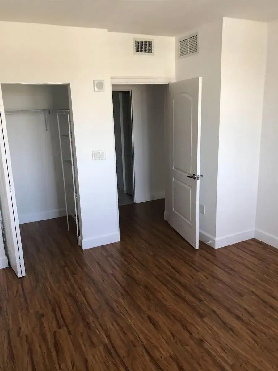 1830 RADIUS Drive # 1009, Hollywood FL 33020 photo 2