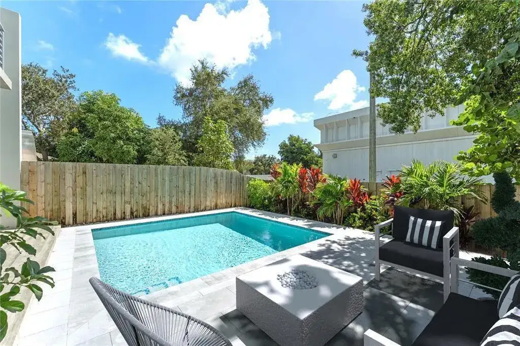 828 SW 30TH Street, Fort Lauderdale FL 33315 photo 2
