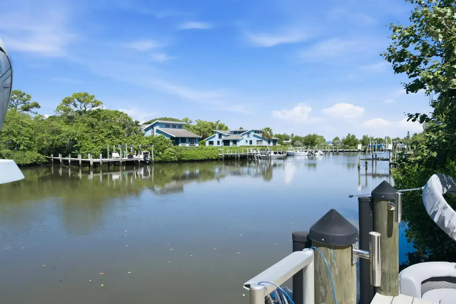 4916 SE MANATEE COVE Road, Stuart FL 34997 photo 3