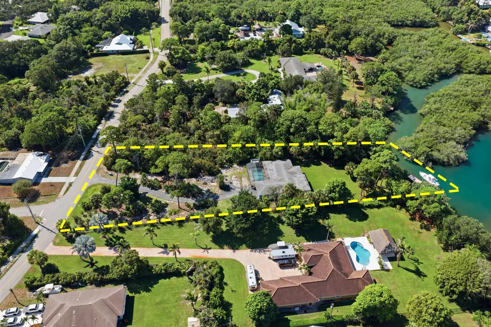 4916 SE MANATEE COVE Road, Stuart FL 34997 photo 4