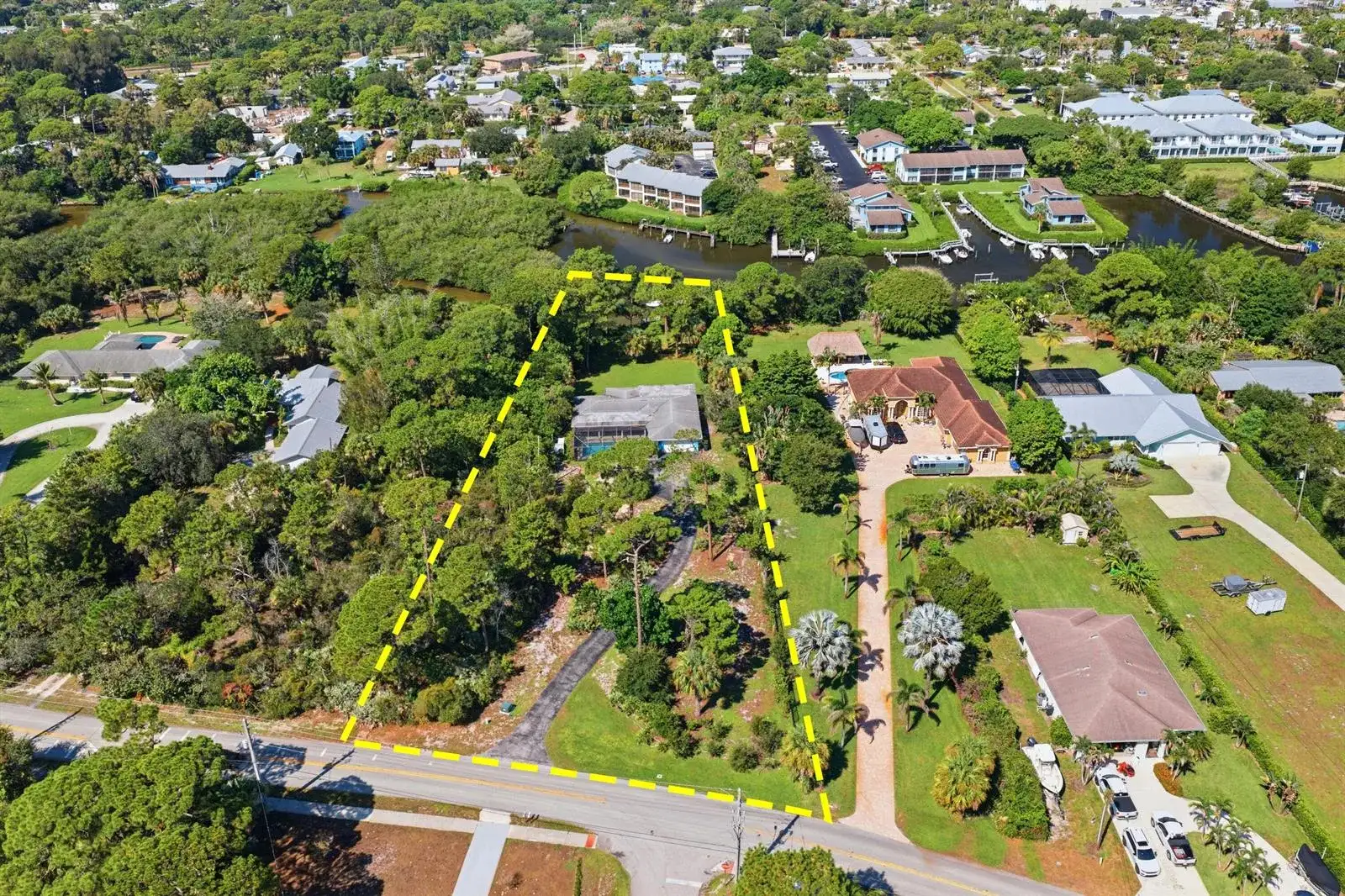 4916 SE MANATEE COVE Road, Stuart FL 34997 photo 5