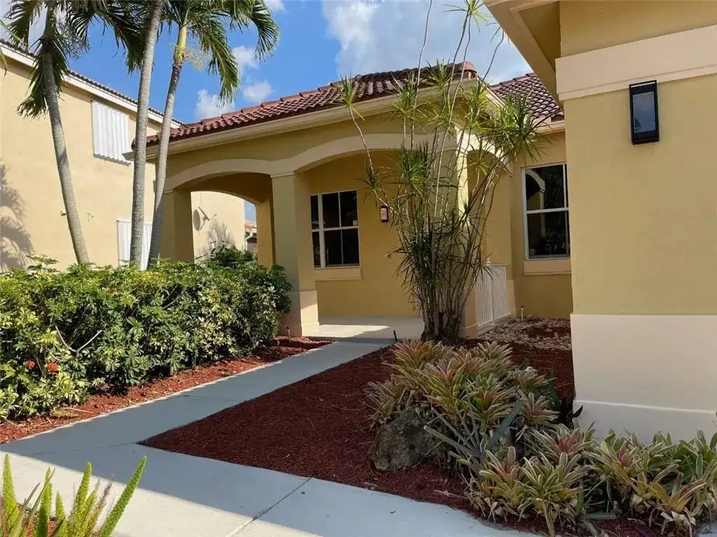 4293 LAUREL RIDGE Circle # 4293, Weston FL 33331 photo 4
