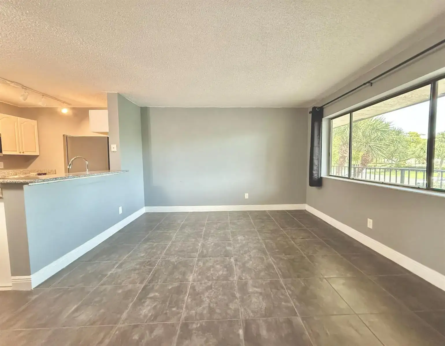 1625 Meadows Circle W, Boynton Beach FL 33436 photo 5