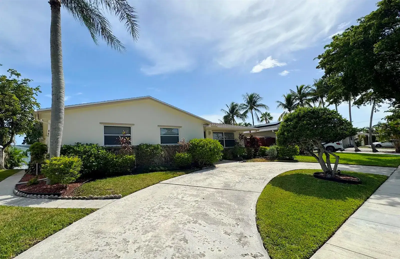 310 SE 4TH Terrace, Dania Beach FL 33004 photo 2
