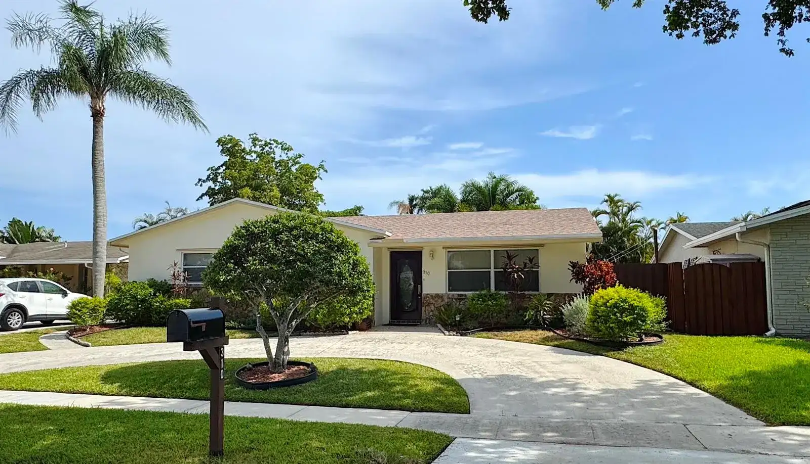 310 SE 4TH Terrace, Dania Beach FL 33004 photo 3
