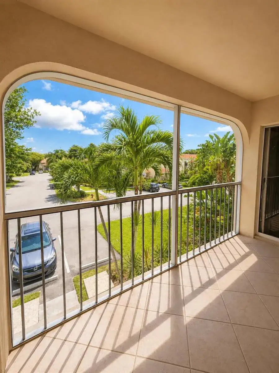 6560 VIA REGINA, Boca Raton FL 33433 photo 2