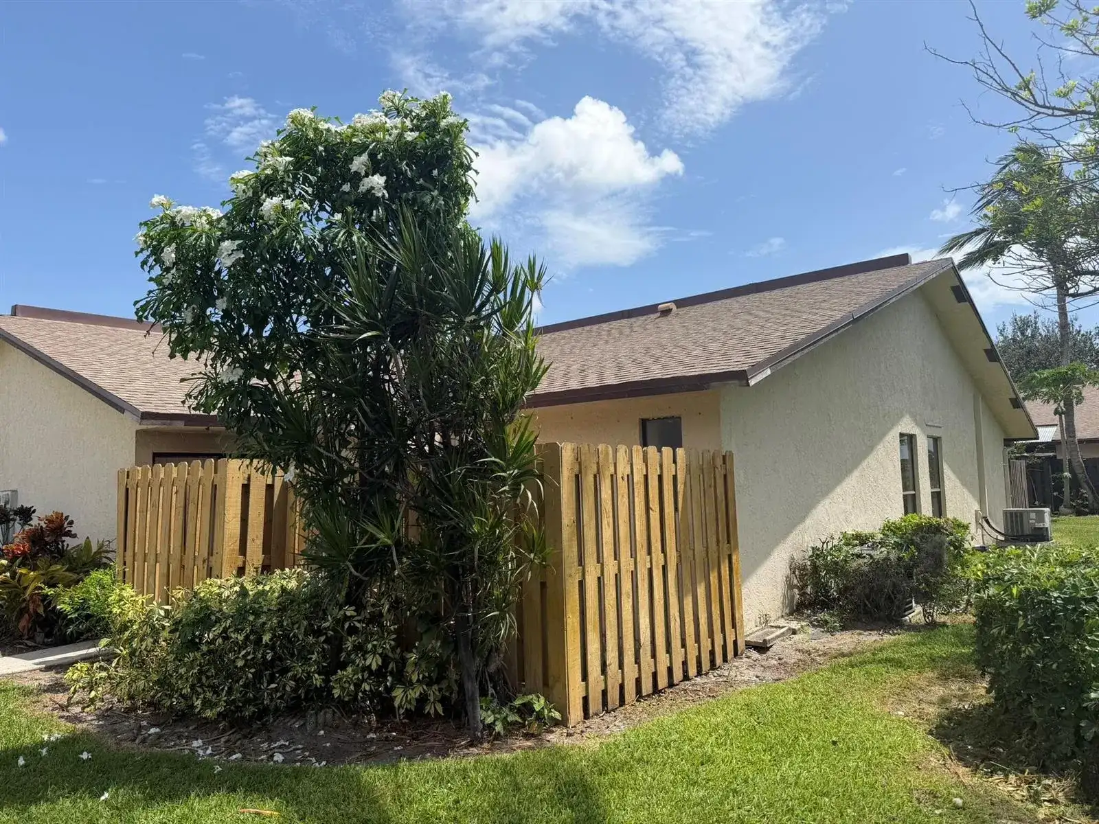 1501 WATERVIEW Circle, Palm Springs FL 33461 photo 2