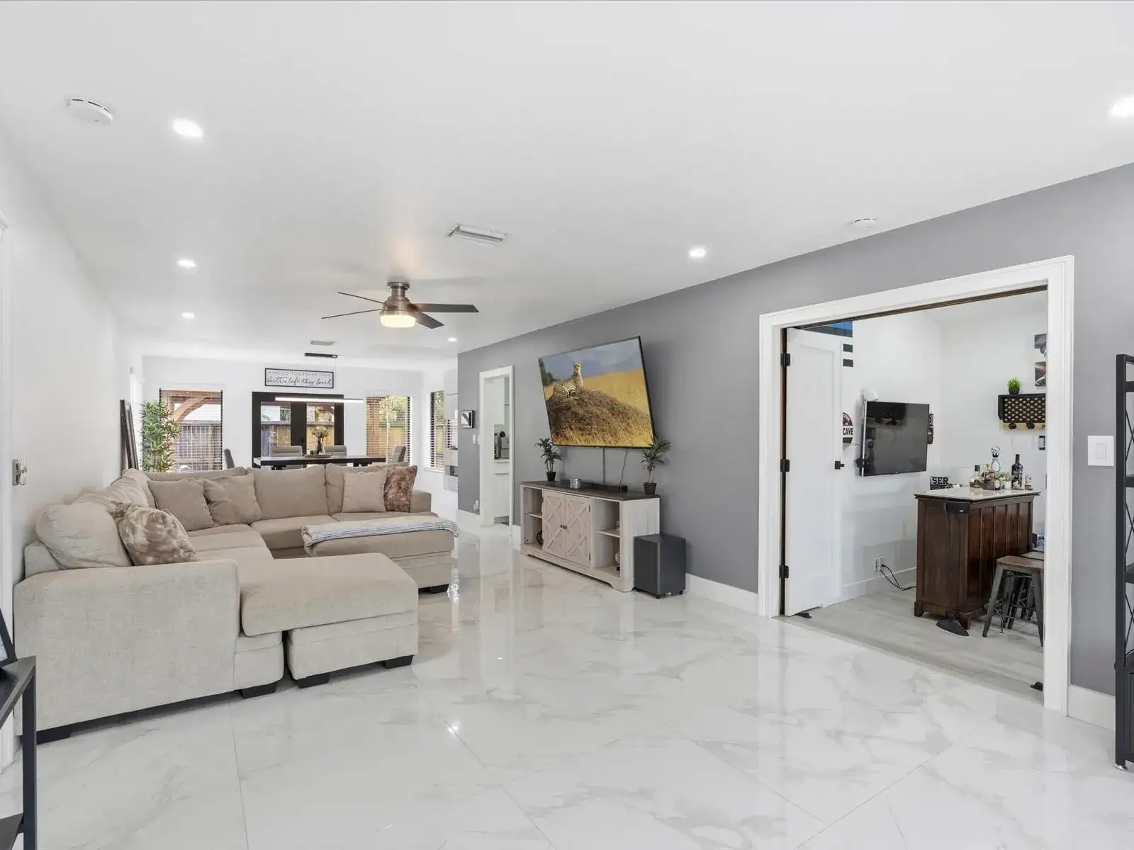 2860 MONROE Street, Hollywood FL 33020 photo 5