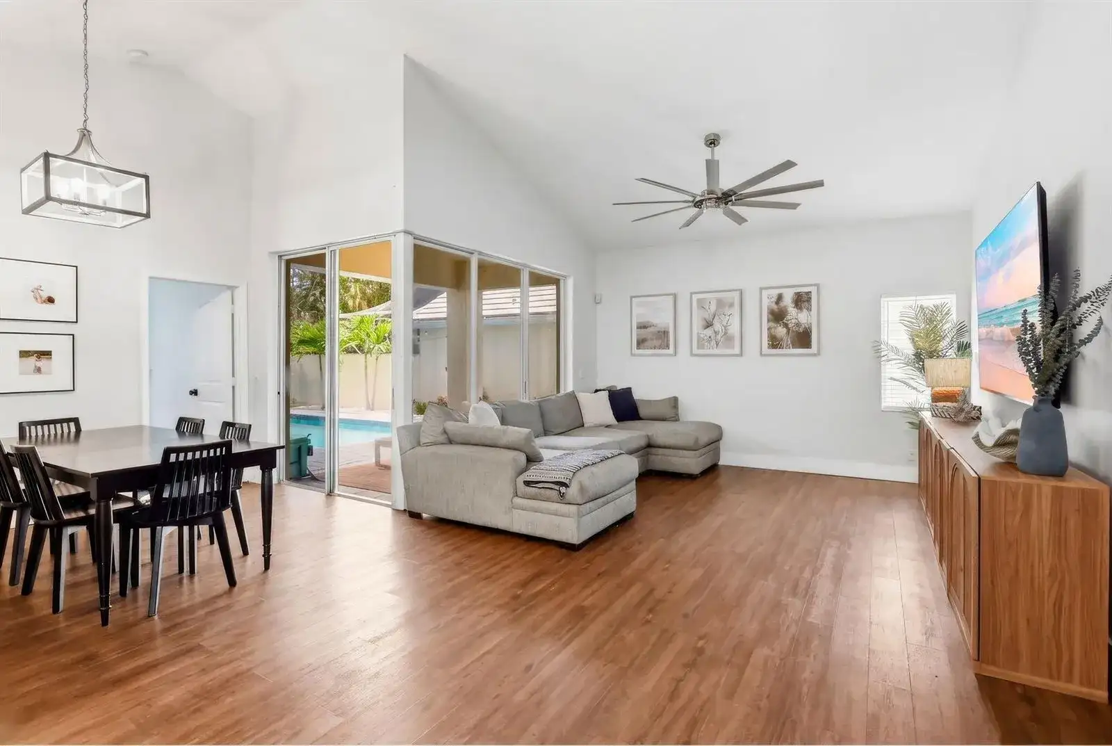 944 Dickens Place, West Palm Beach FL 33411 photo 3