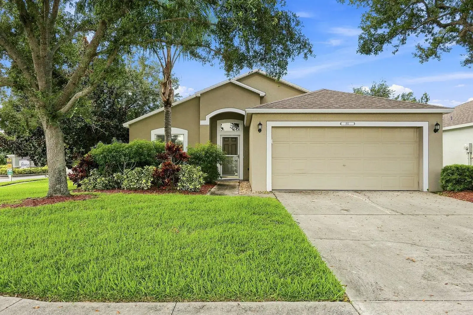 815 Greenleaf Circle, Vero Beach FL 32960 photo 3