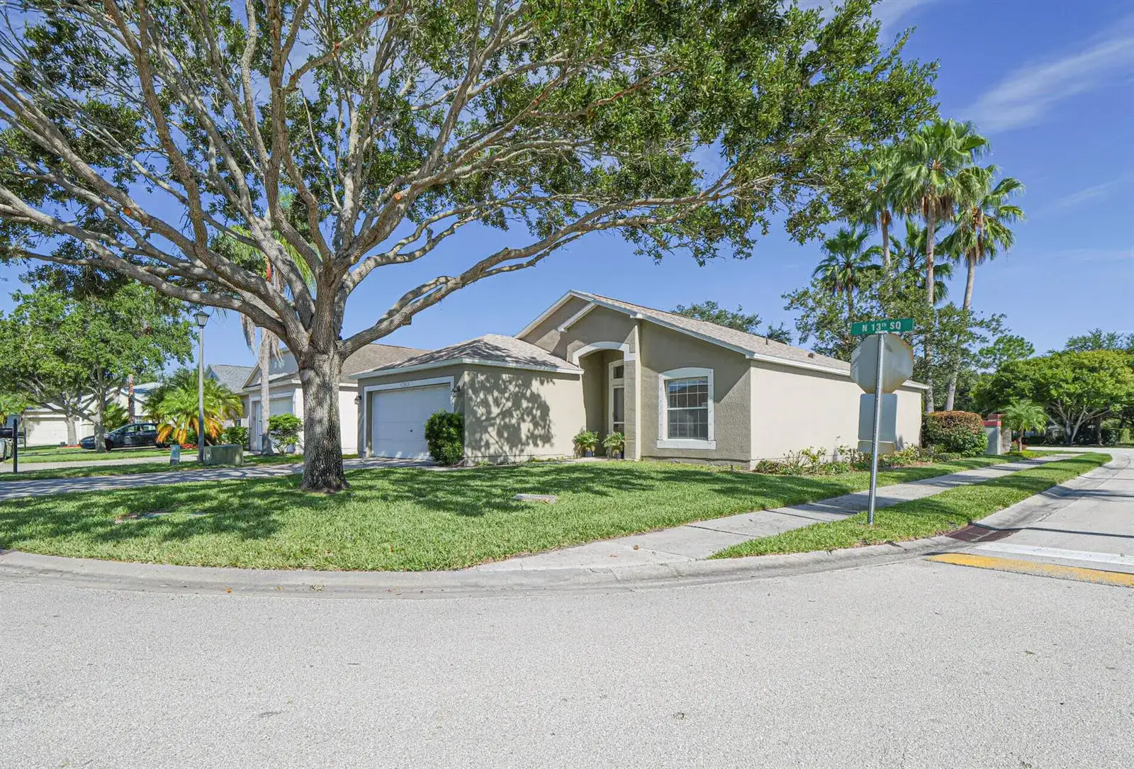 1143 N 13TH Square, Vero Beach FL 32960 photo 4