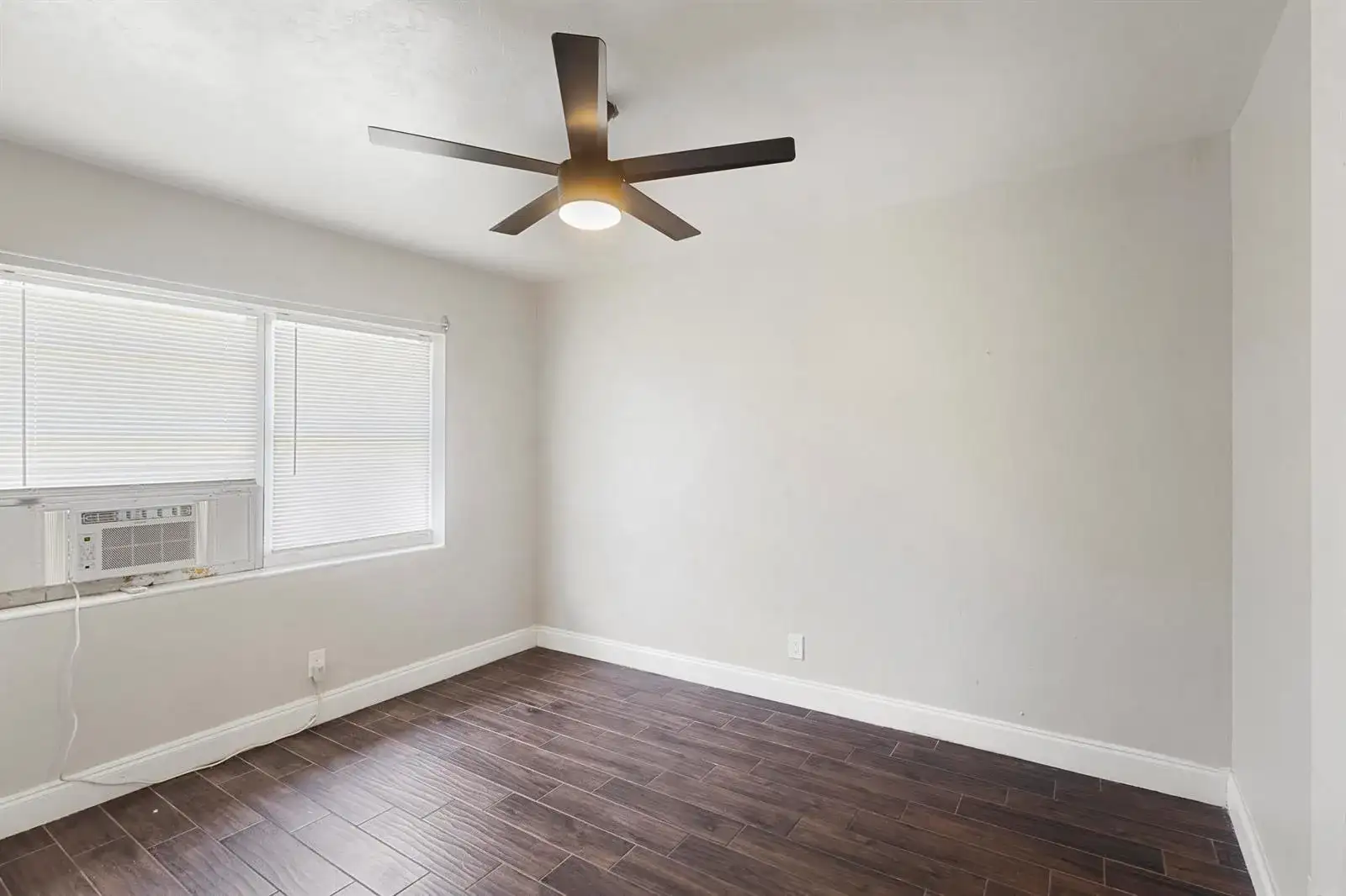 730 NW 4th Avenue # 3, Fort Lauderdale FL 33311 photo 4