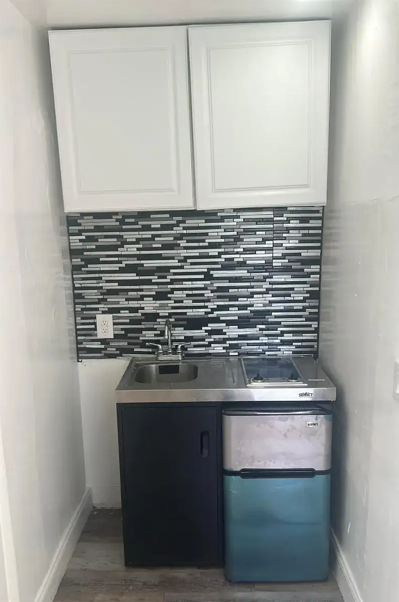 810 NW 40TH # 3, Oakland Park FL 33309 photo 3