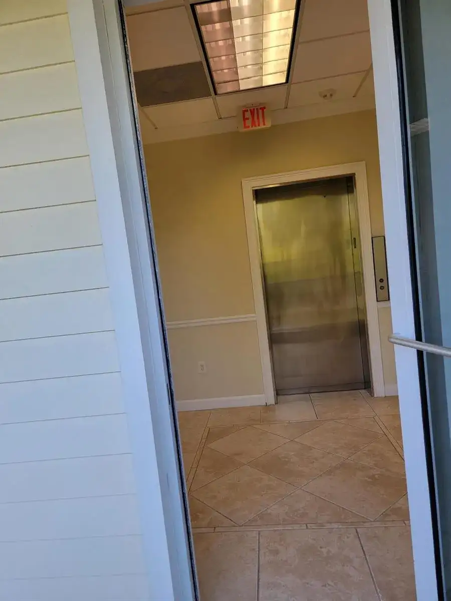 829 18TH # 2, Vero Beach FL 32960 photo 4