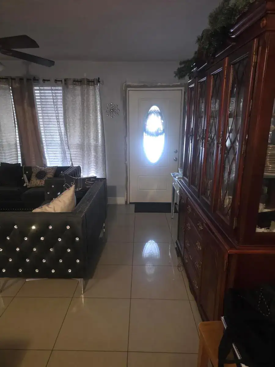 6110 NW 8TH Street, Margate FL 33063 photo 5