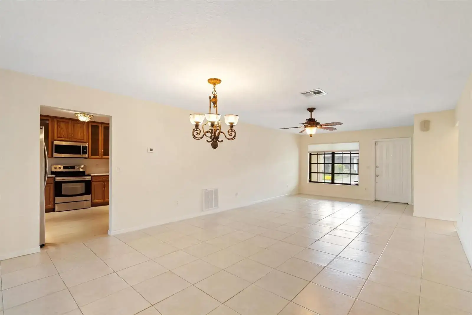 6315 TALL CYPRESS Circle, FL 33463 photo 4