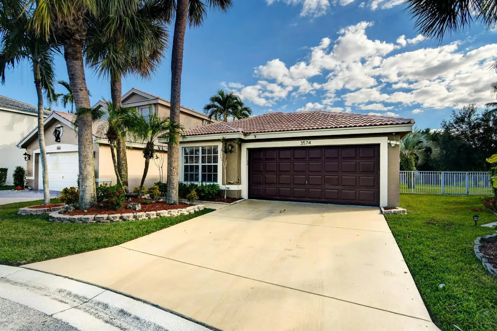 3574 Danbury Court, Boynton Beach FL 33436 photo 2