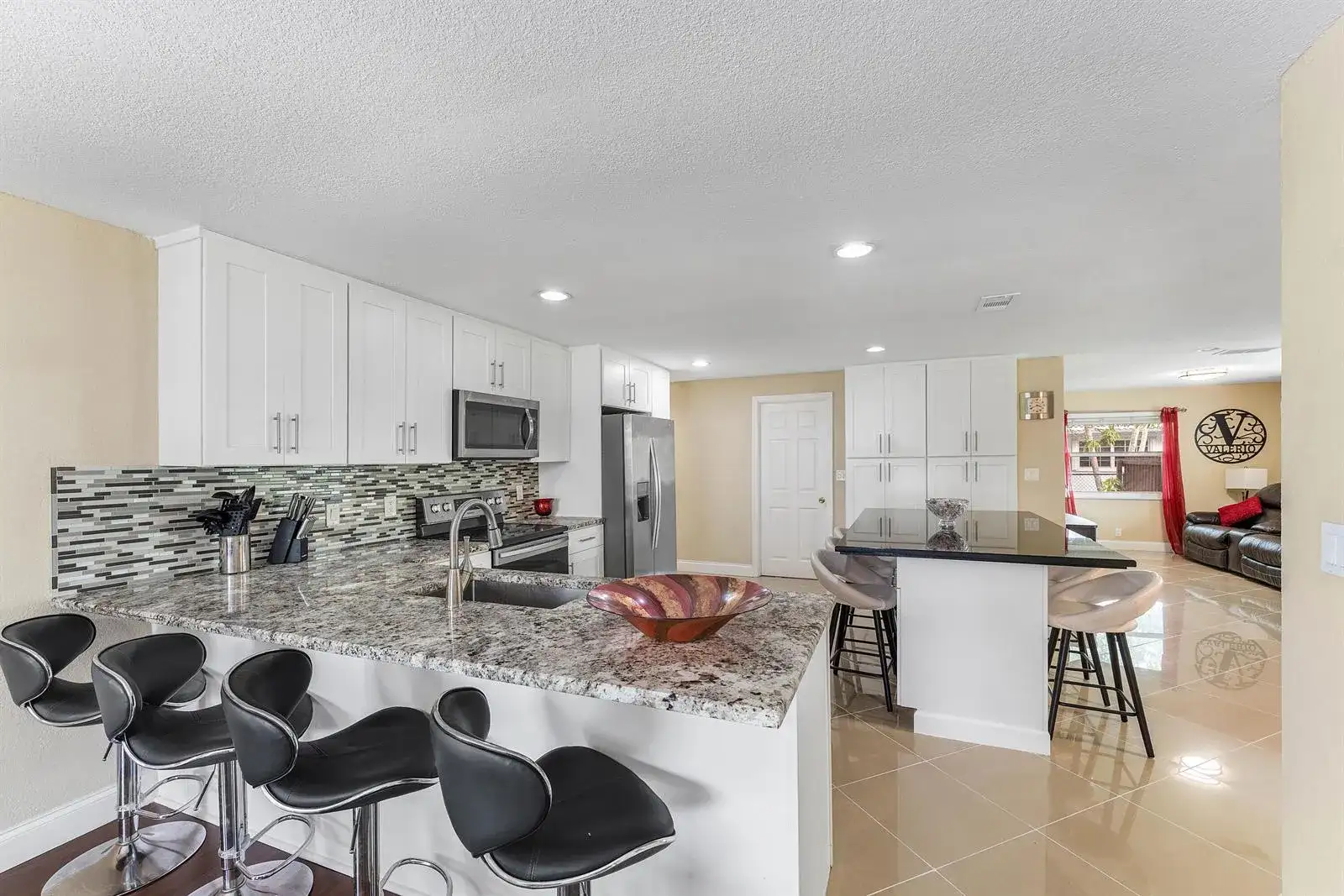 4025 NW 105TH Avenue, Coral Springs FL 33065 photo 3