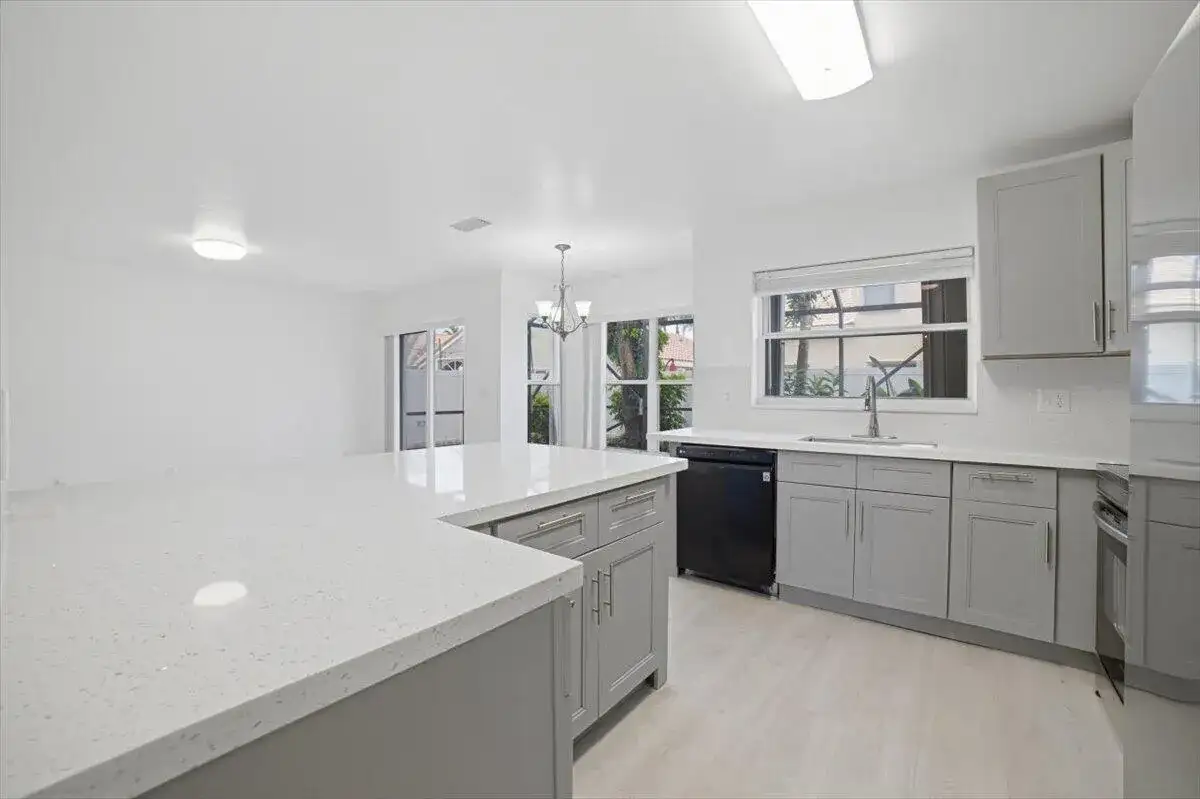 1378 SW 180TH Avenue, Pembroke Pines FL 33029 photo 5