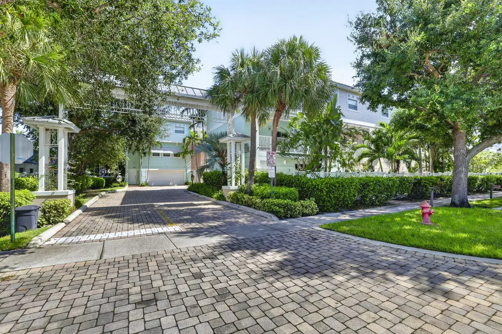 433 NE 1ST Street, Pompano Beach FL 33060 photo 2
