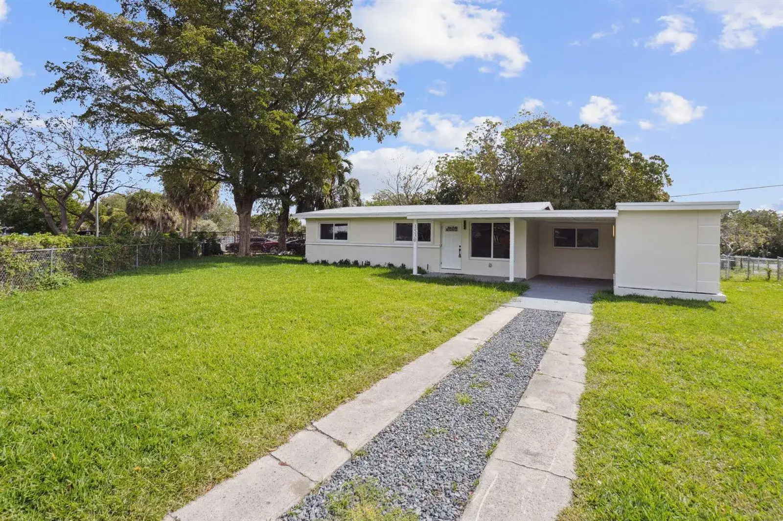 1530 NW 18TH Court, Fort Lauderdale FL 33311 photo 2