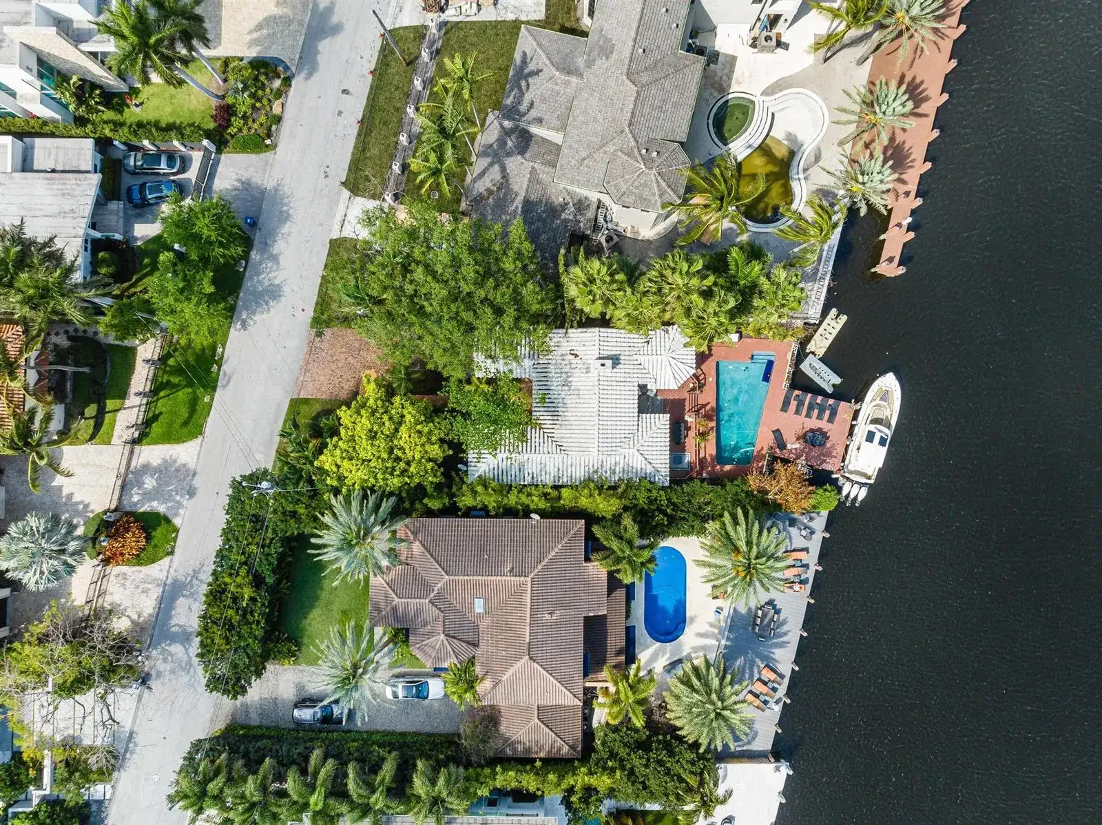 124 S GORDON Road, Fort Lauderdale FL 33301 photo 5