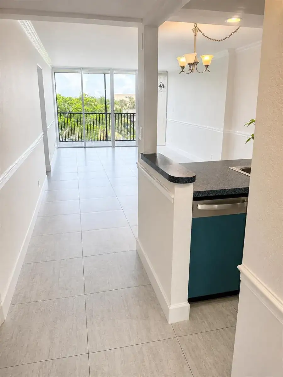 7 Royal Palm Way # 505, Boca Raton FL 33432 photo 2