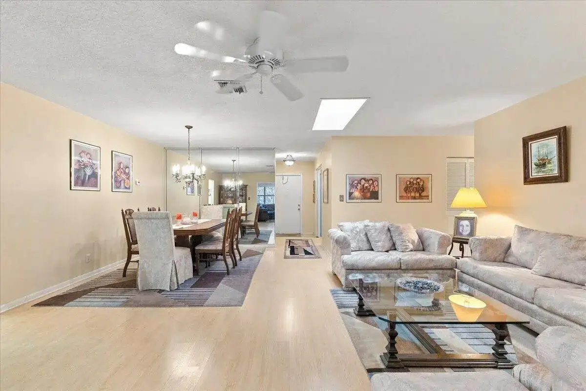 9843 NW 75TH Court NW, Tamarac FL 33321 photo 2