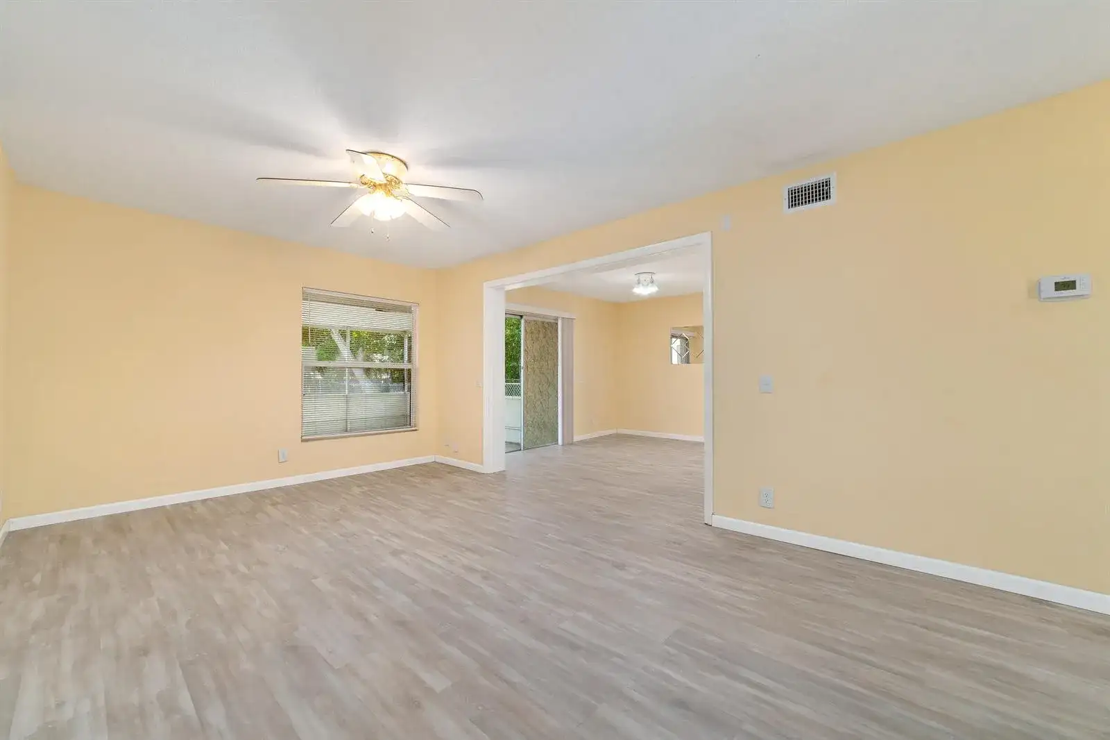 276 SUNSHINE Drive, Coconut Creek FL 33066 photo 5