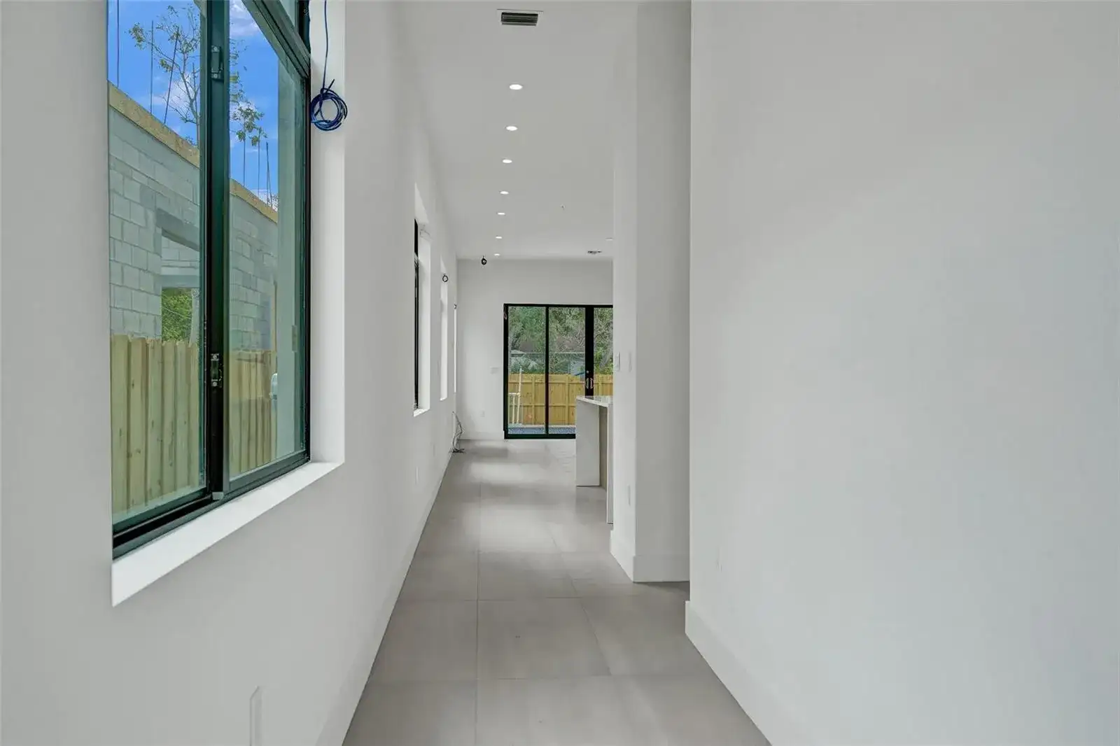 606 SW 7TH Avenue, Fort Lauderdale FL 33315 photo 4