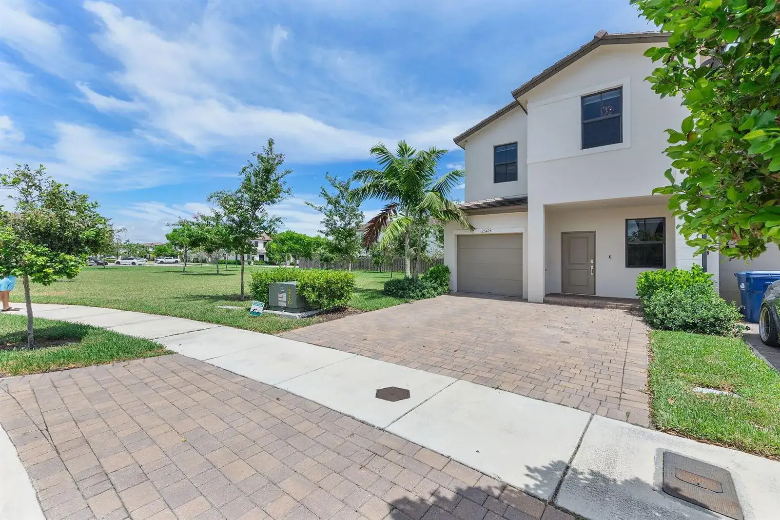 23425 SW 129TH Avenue, Homestead FL 33032 photo 2