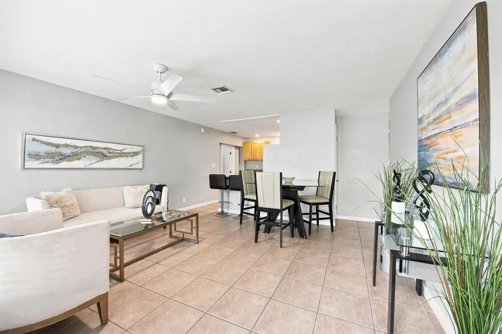 2610 NE 8th Avenue, Pompano Beach FL 33064 photo 3