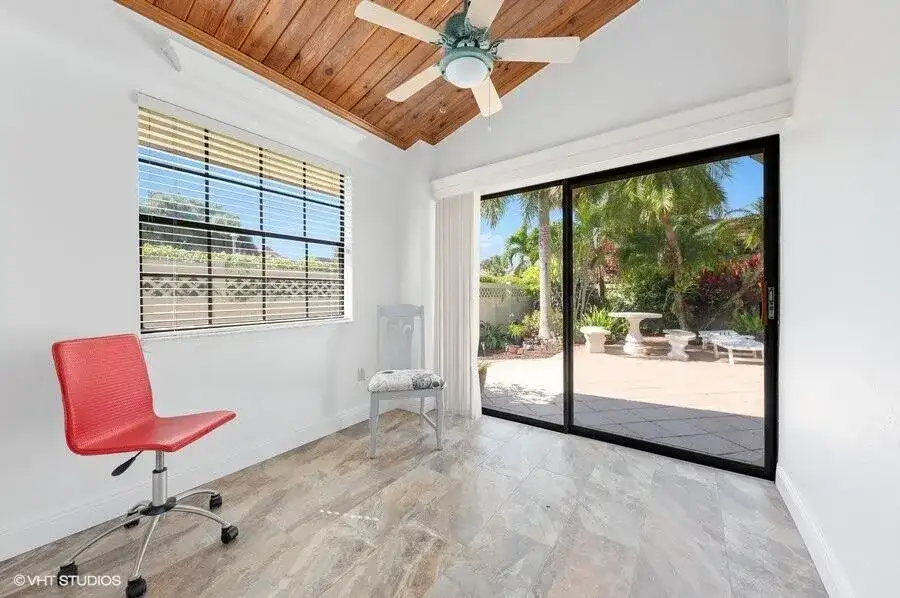 8101 Allspice Drive, Boynton Beach FL 33472 photo 3