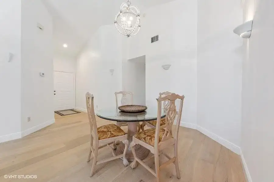 8101 Allspice Drive, Boynton Beach FL 33472 photo 5