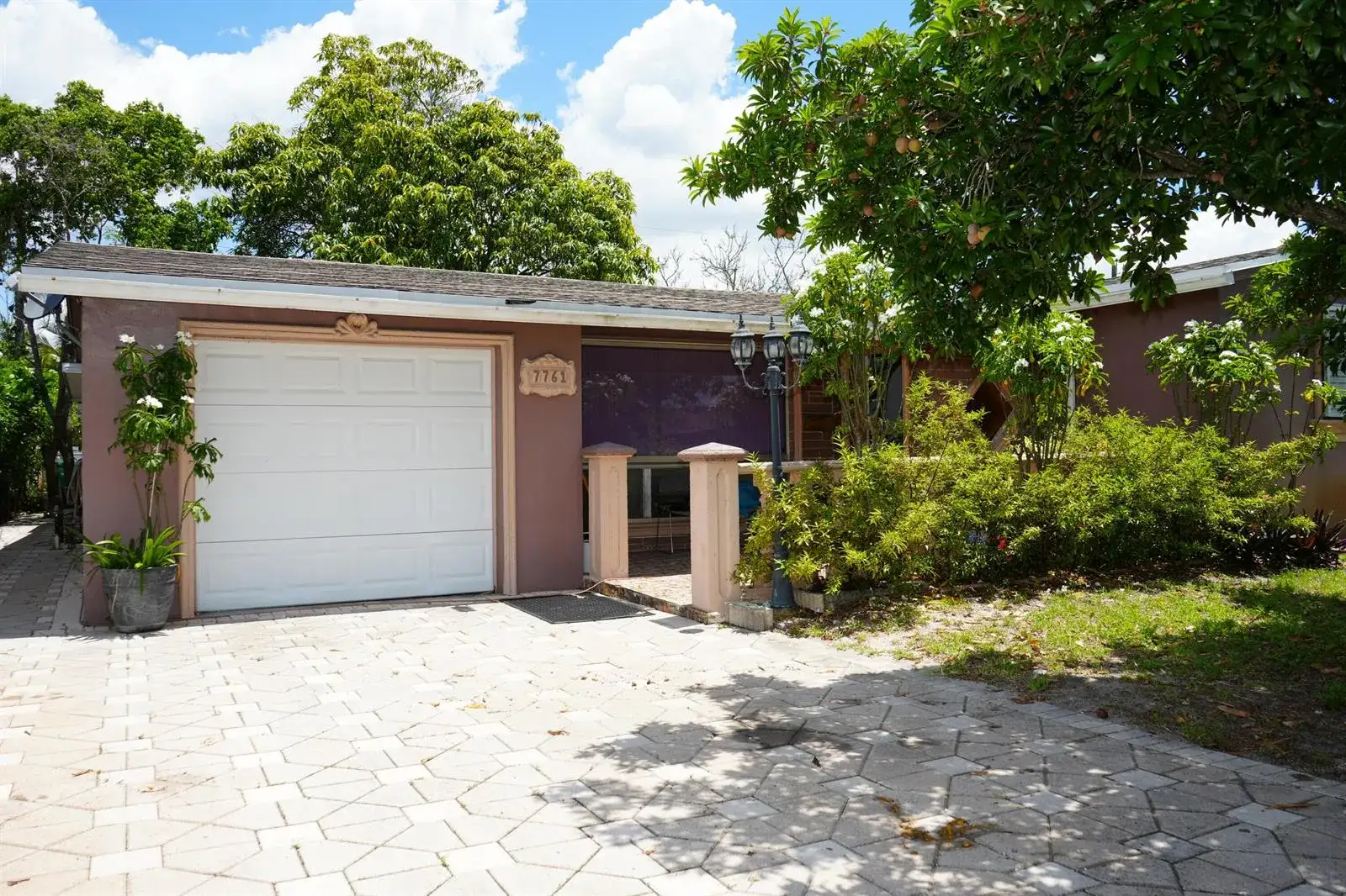 7761 Biltmore Boulevard, Miramar FL 33023 photo 2