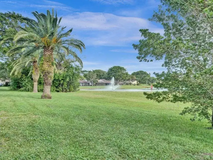9264 Vista Del Lago # H, Boca Raton FL 33428 photo 2