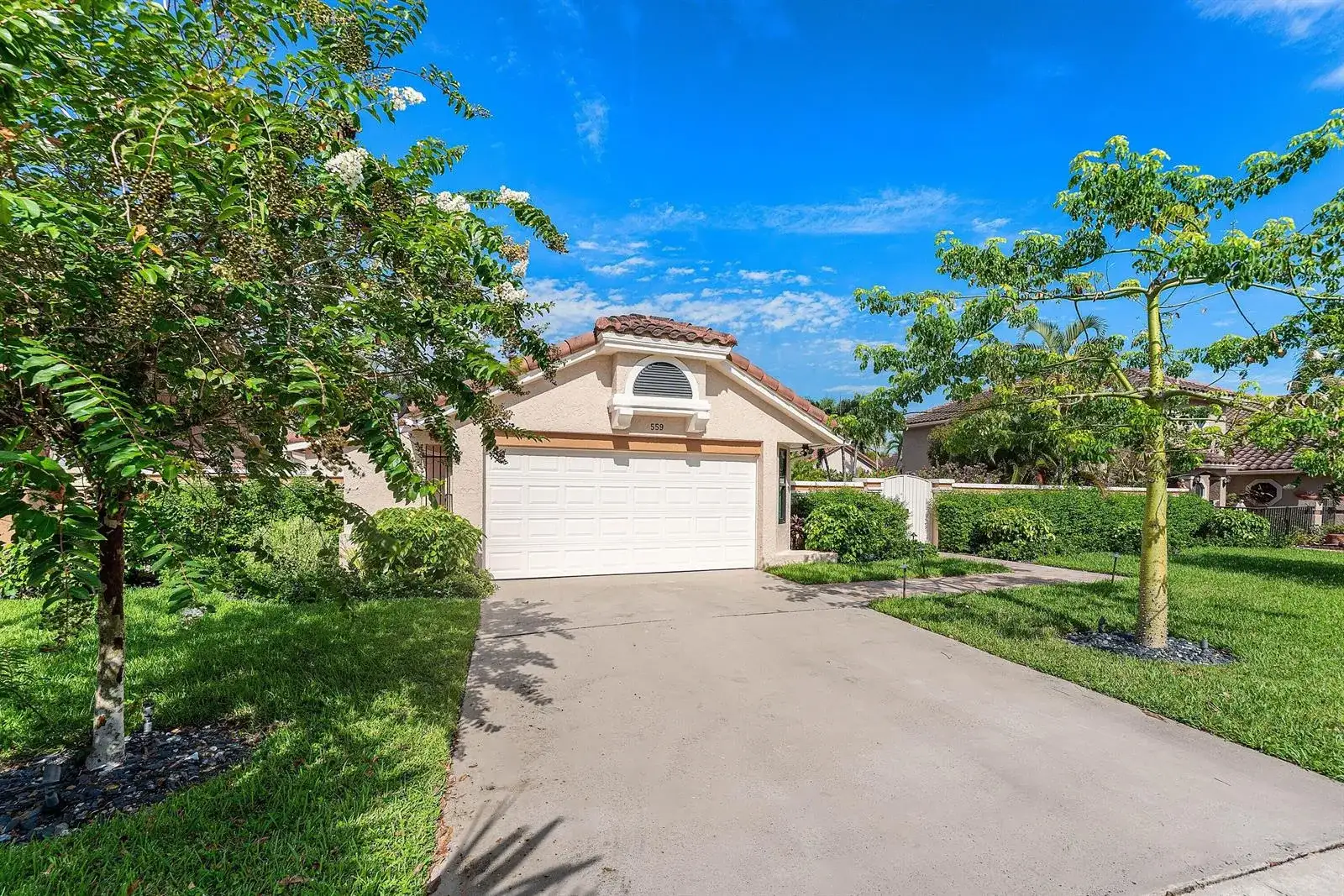 559 NW 38TH Terrace, Deerfield Beach FL 33442 photo 2