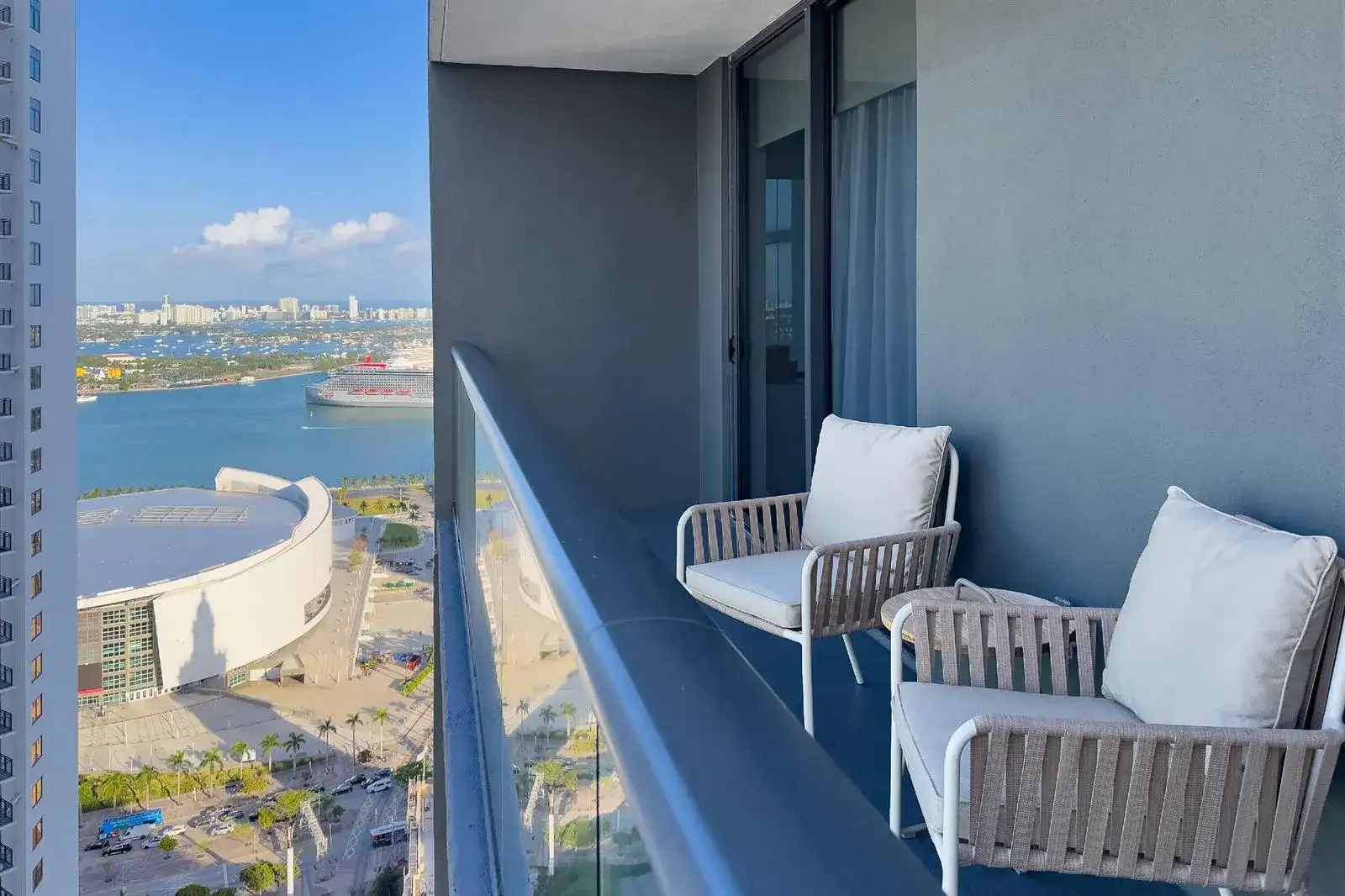 601 NE 1 Avenue # 3401, Miami FL 33132 photo 2
