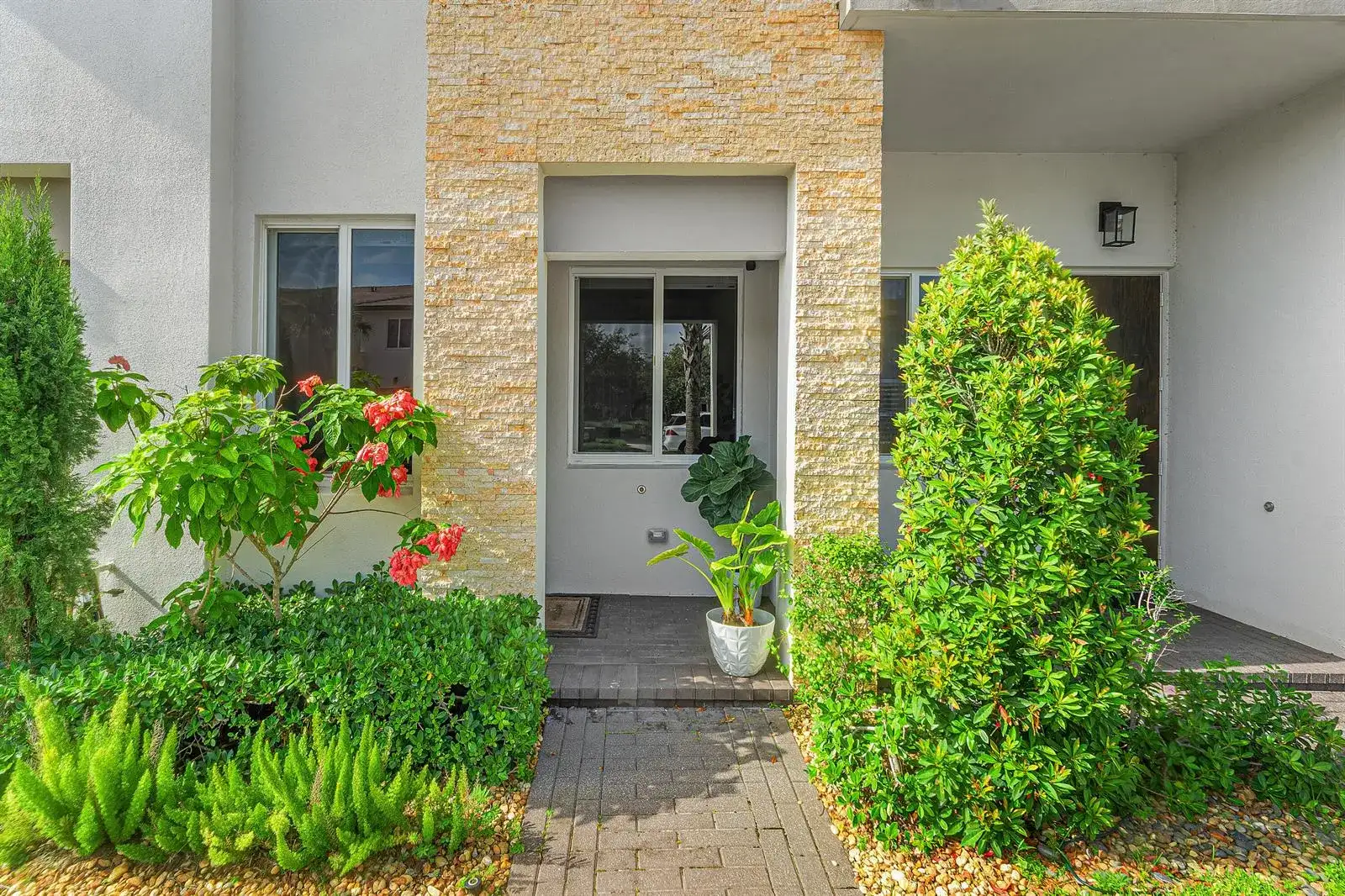 610 Pioneer Way, Royal Palm Beach FL 33411 photo 3