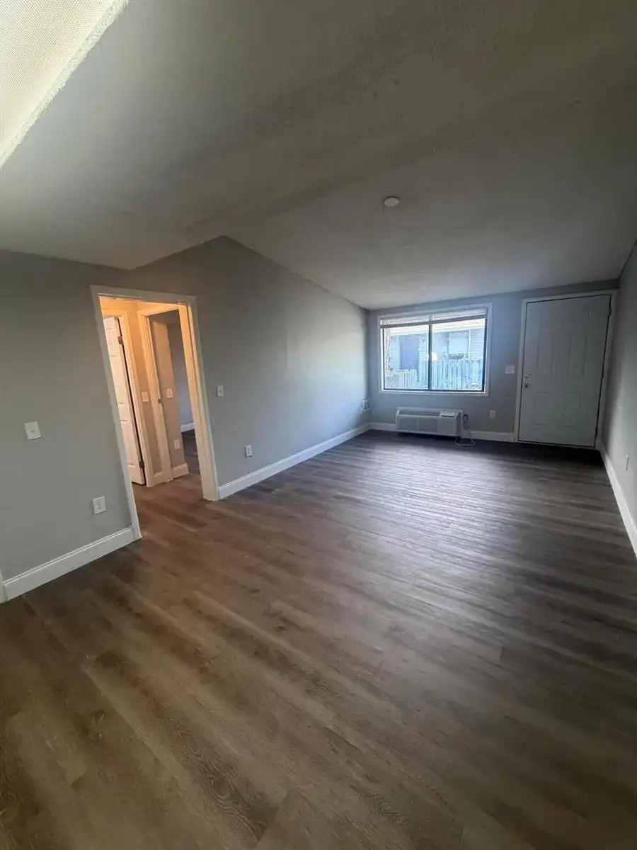 5063 Elmhurst Road # 2, West Palm Beach FL 33417 photo 3